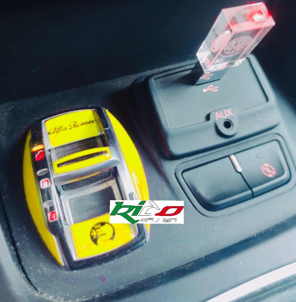 ADESIVO DNA GIULIETTA/ MITO