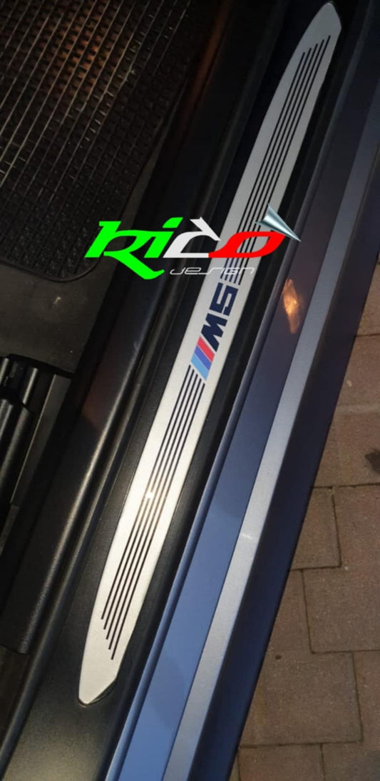 ADESIVI BATTITACCO BMW