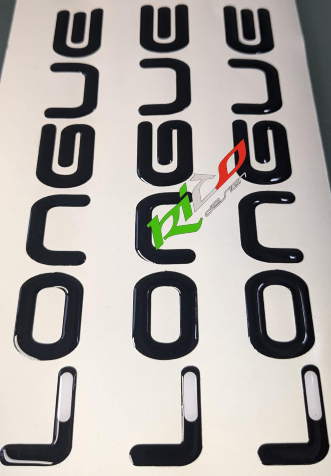 SCRITTE ADESIVE RESINATE