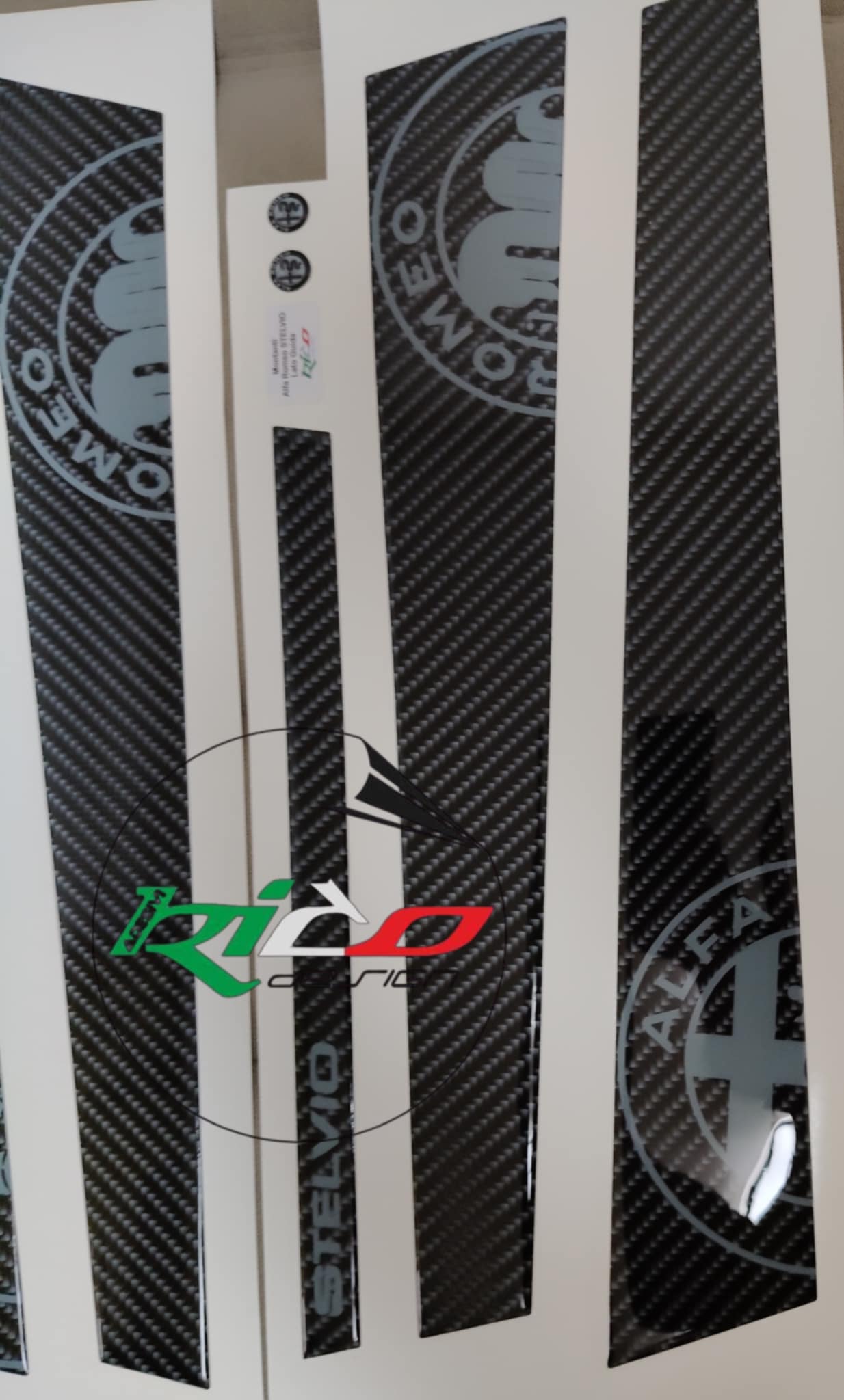KIT ADESIVI PER MONTANTI PORTE STELVIO ALFA ROMEO