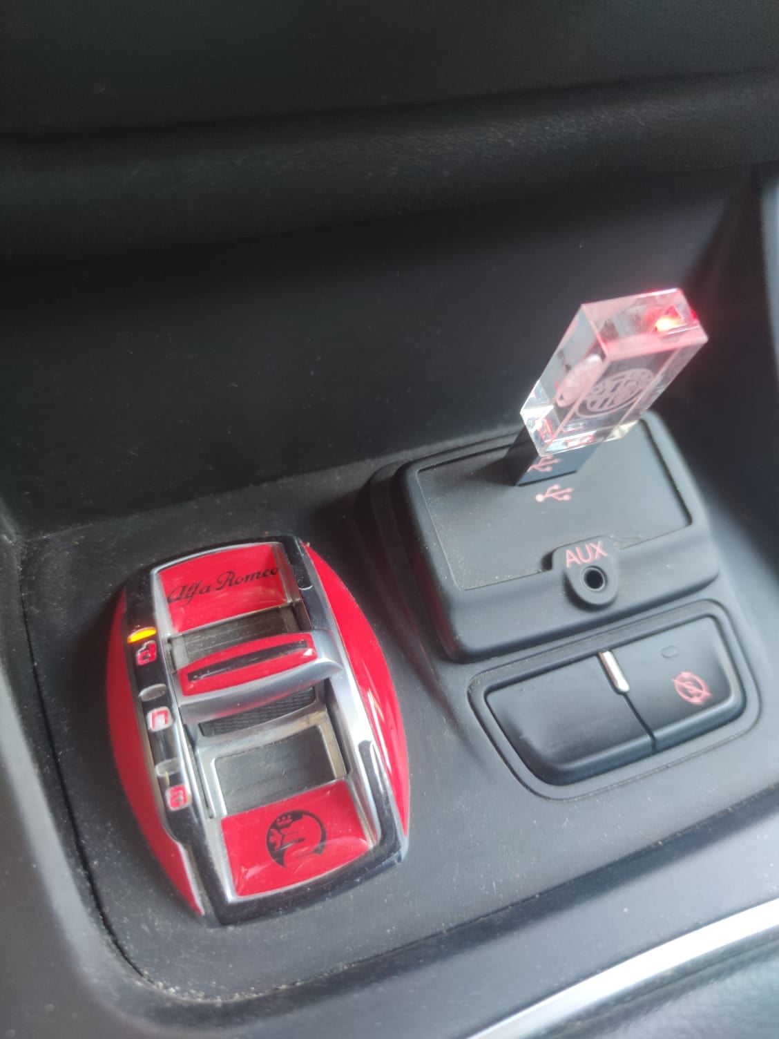 ADESIVO DNA GIULIETTA/ MITO