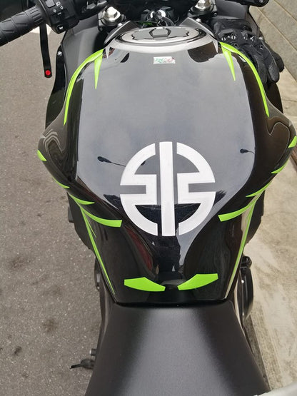 ADESIVI RESINATI PARASERBATOIO PERSONALIZZATTI.