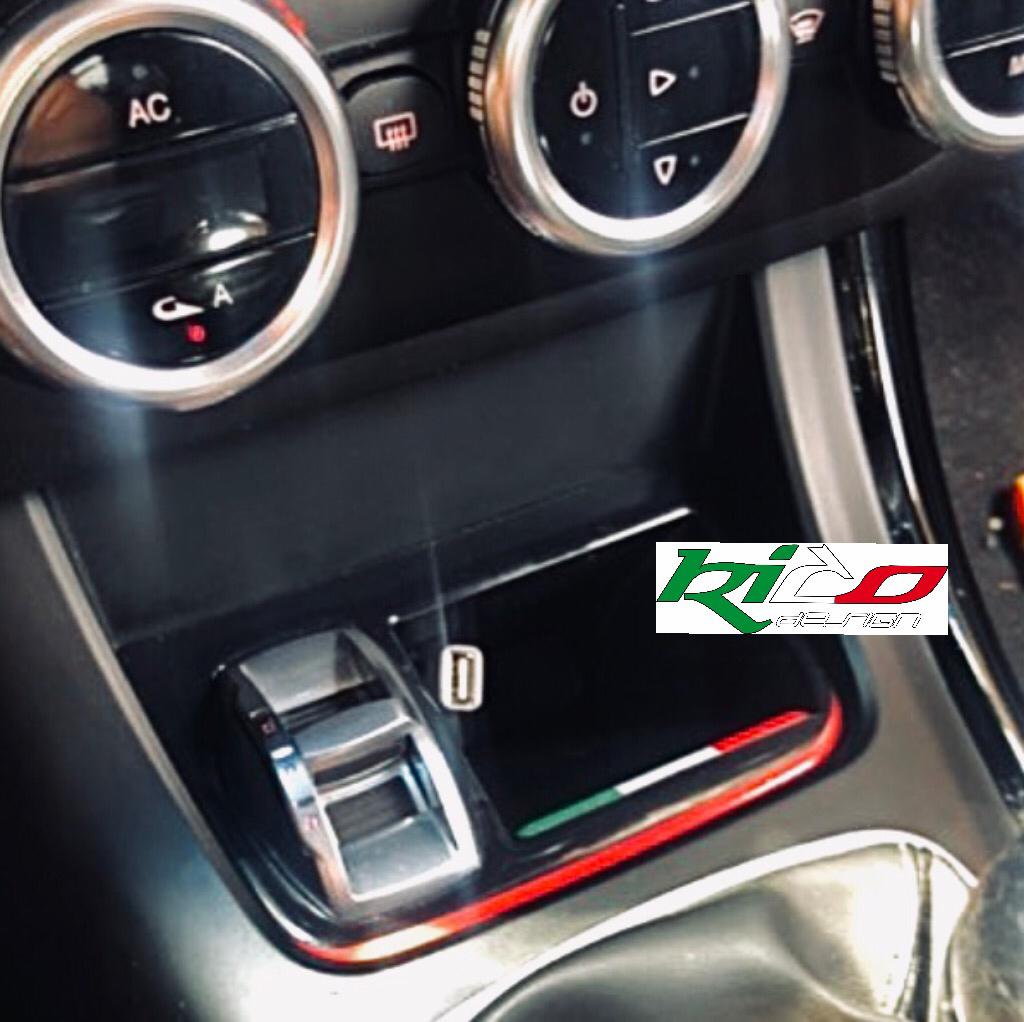 📱🚗 PORTA CELLULARE A TASCA per Alfa Romeo Giulietta