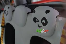 Adesivi Panda per Poggiatesta e Specchietti Auto | Set Completo
